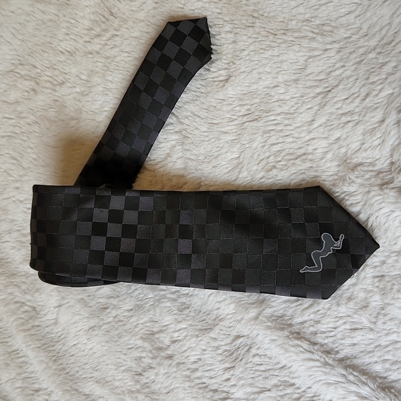 Blue Guru Black Checkered Skinny Tie - Picture 3 of 8